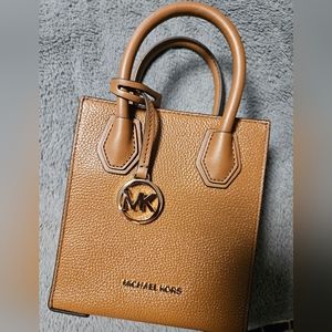 Michael Kors Crossbody Bag